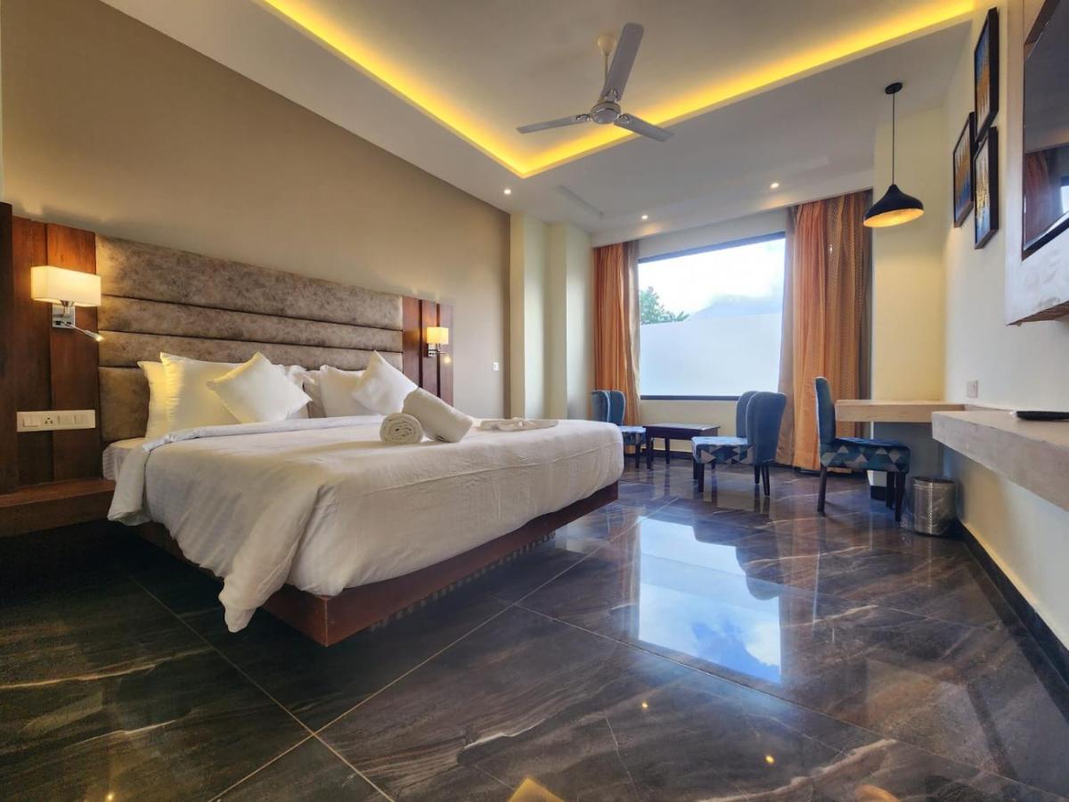 Aachman River And Valley View Resort Dharamshala - A Riverside Resort With Balcony View Exterior photo