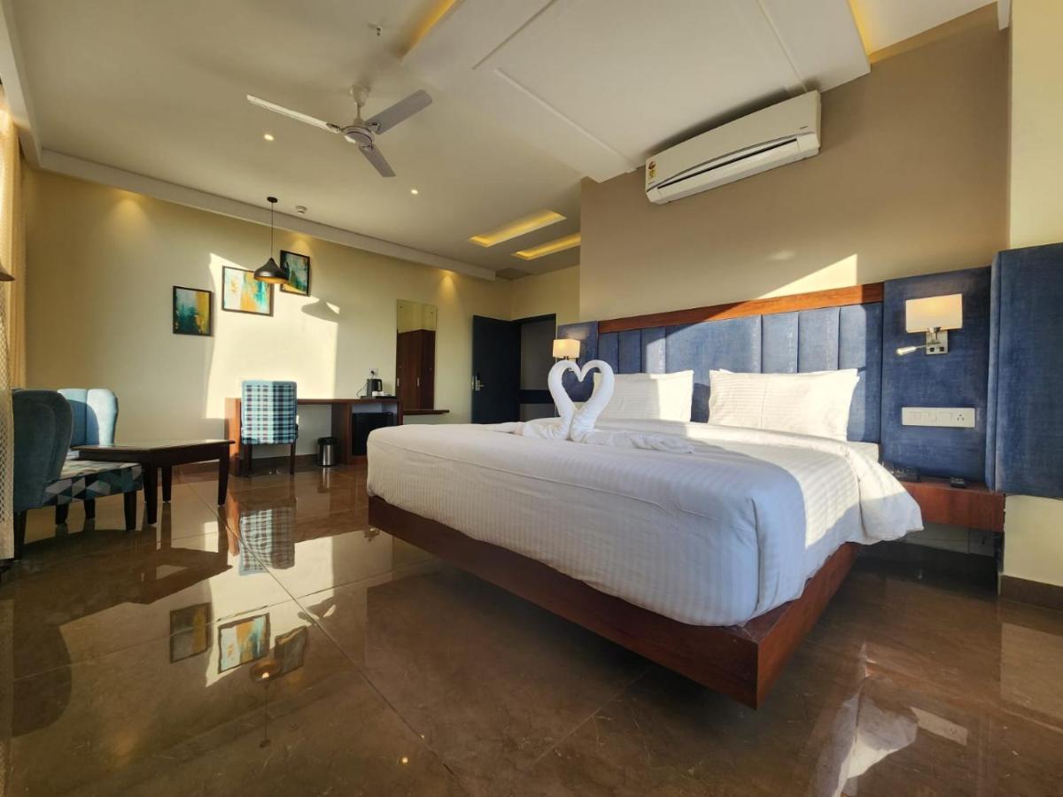 Aachman River And Valley View Resort Dharamshala - A Riverside Resort With Balcony View Exterior photo