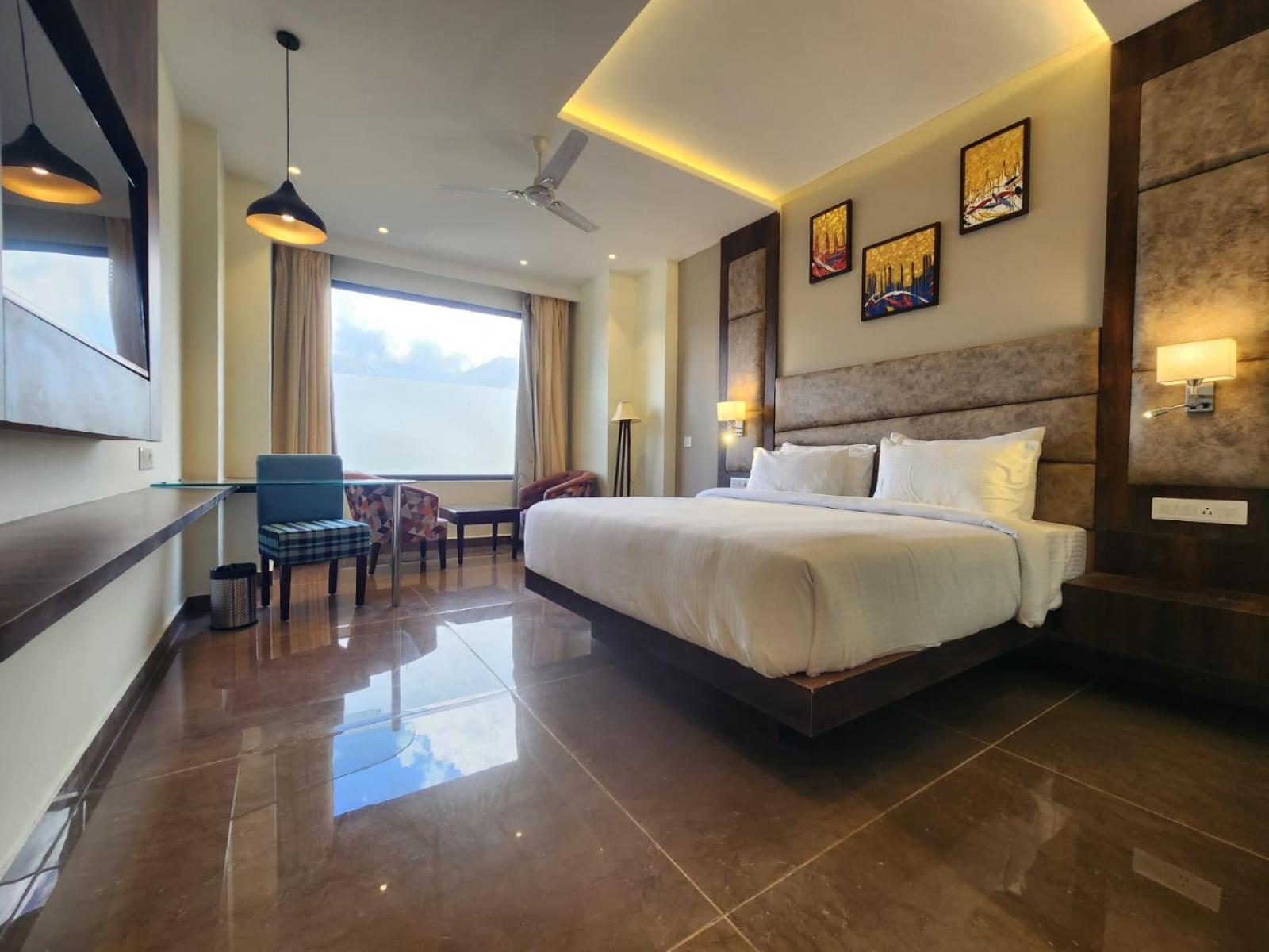 Aachman River And Valley View Resort Dharamshala - A Riverside Resort With Balcony View Exterior photo