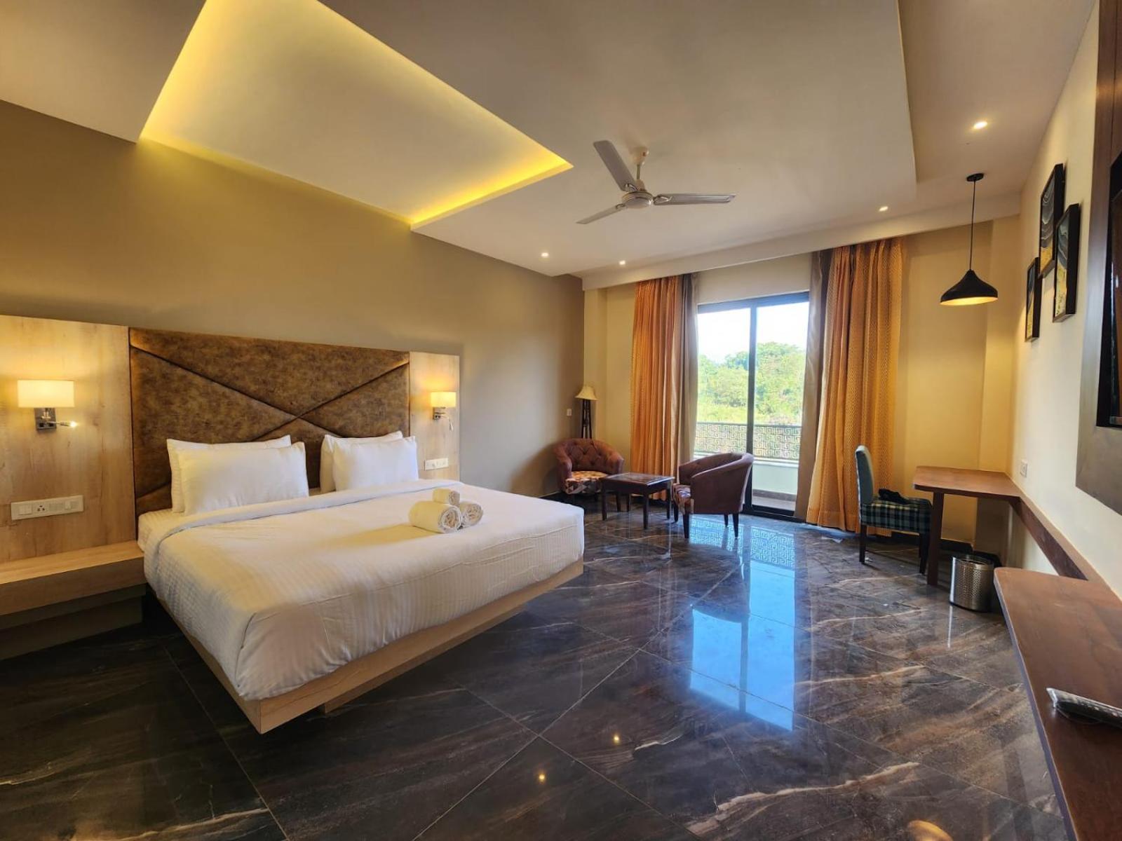 Aachman River And Valley View Resort Dharamshala - A Riverside Resort With Balcony View Exterior photo