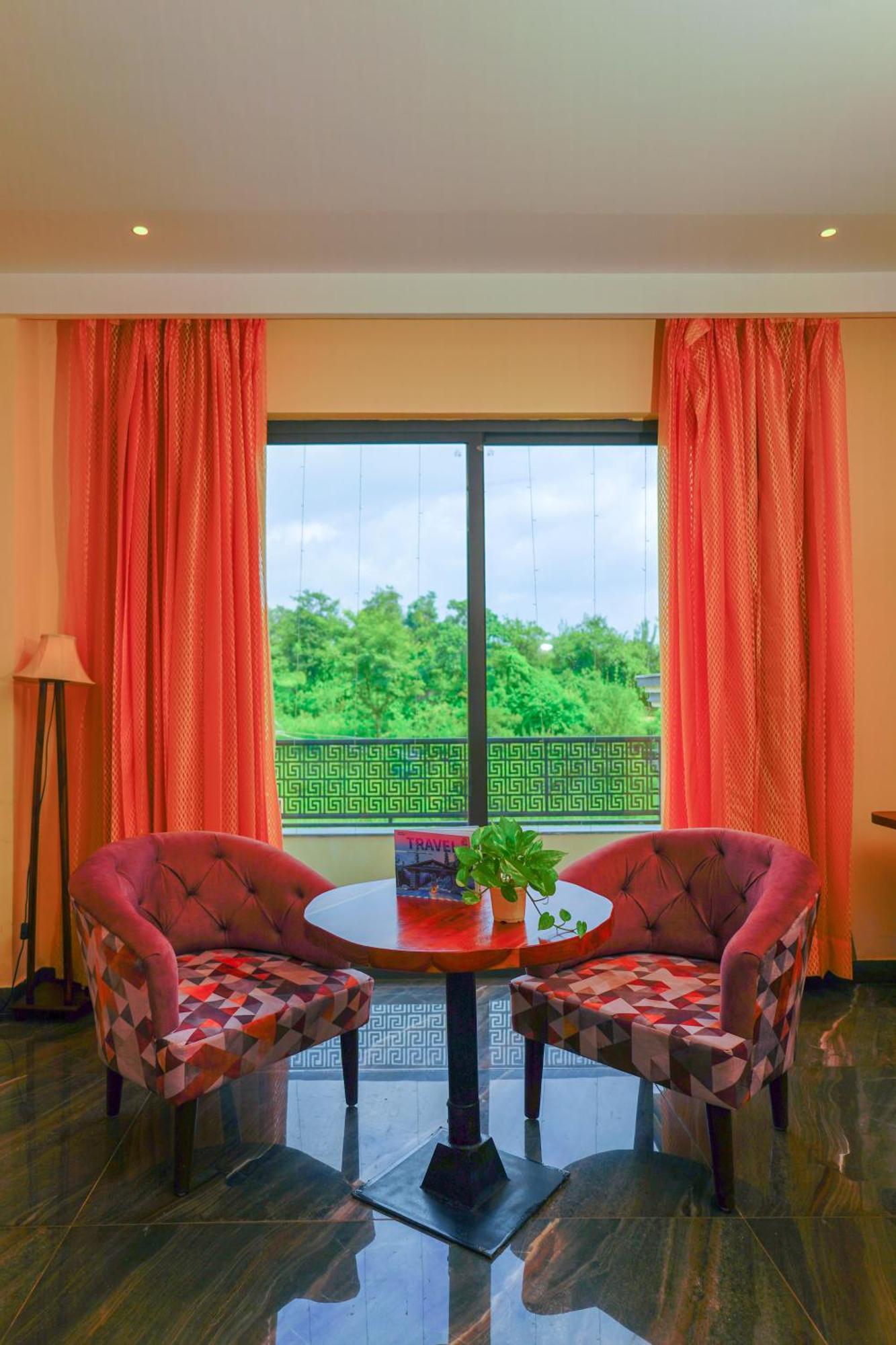 Aachman River And Valley View Resort Dharamshala - A Riverside Resort With Balcony View Exterior photo