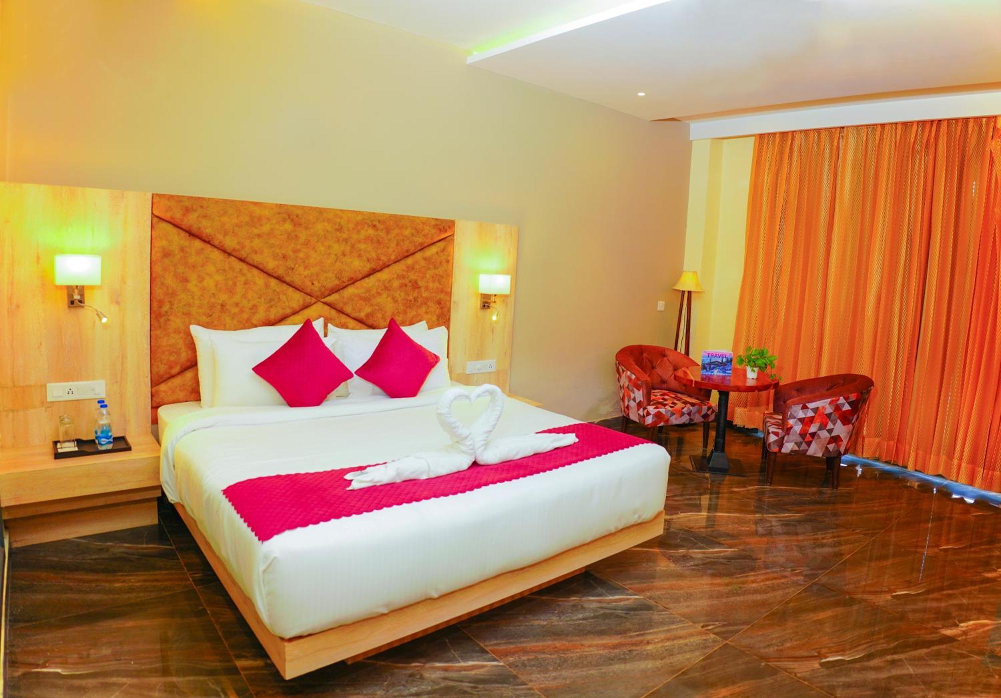 Aachman River And Valley View Resort Dharamshala - A Riverside Resort With Balcony View Exterior photo